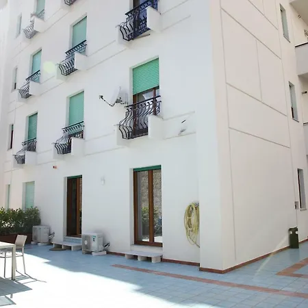 Coast Frühstückspension 4*